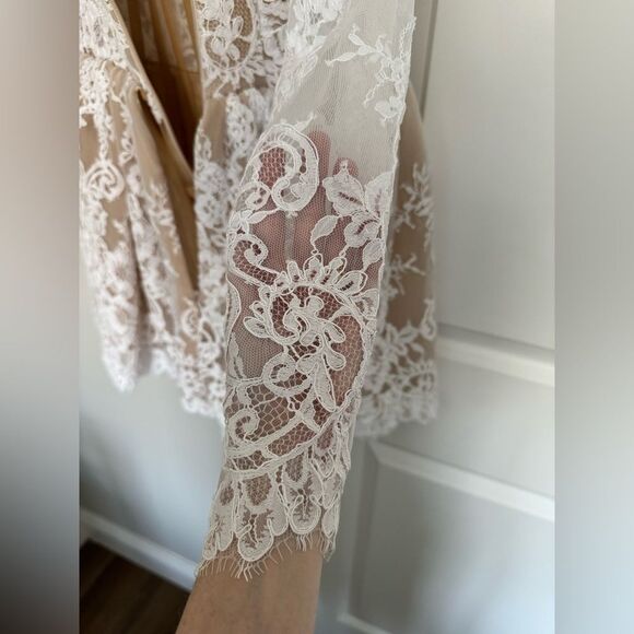 Alin LeKal Wedding Bridal Elegant White Lace Off-Shoulder Party Dress - Picture 15 of 16